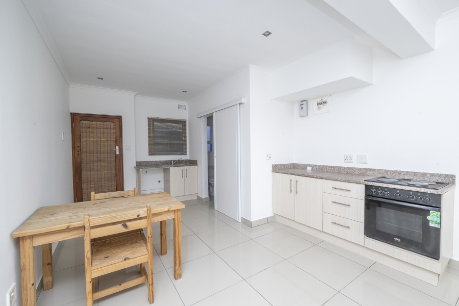 1 Bedroom Property for Sale in Heathfield Western Cape